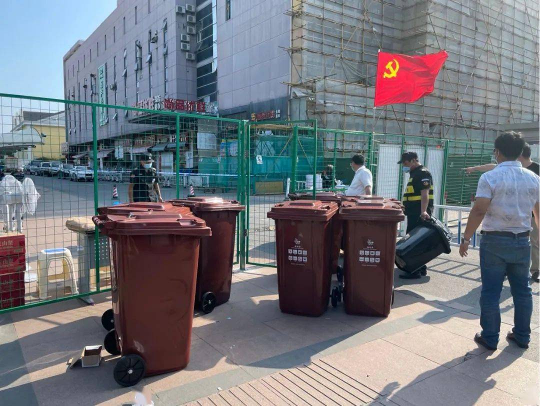 上海一街道被列为中风险地区,上海中风险小区是哪几个小区-第2张图片